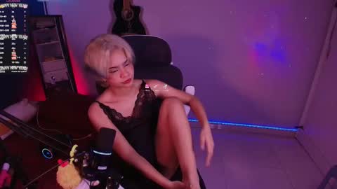 Snapshot of marlena3312 chatting on 10-28-25, 12:52 Marlena online show from 10-28-25, 12:52