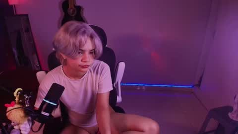 Snapshot of marlena3312 chatting on 11-04-25, 01:43 Marlena online show from 11-04-25, 01:43