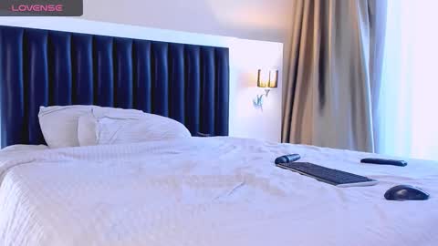 Snapshot of marrenar chatting on 11-25-25, 07:08 Mari online show from 11-25-25, 07:08