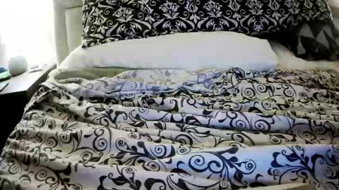 Jess and Nick online show from 03-11-26, 03:12