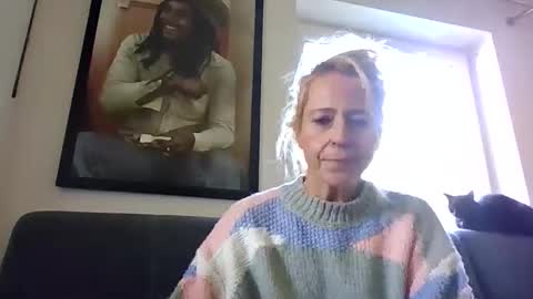 Snapshot of marrygorund chatting on 10-20-25, 10:27 MaryGoRound online show from 10-20-25, 10:27