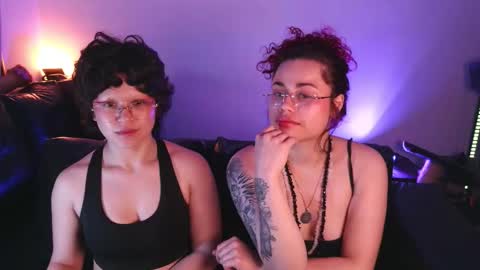 Snapshot of marsdoll chatting on 11-20-25, 04:34 Marsdoll online show from 11-20-25, 04:34