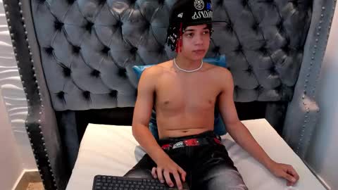 MARSHALL online show from 11-19-25, 01:55