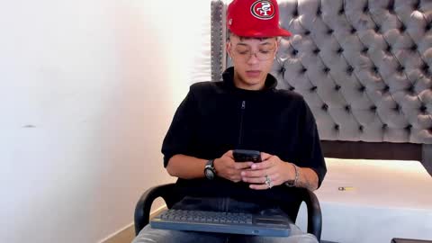 MARSHALL online show from 04-07-26, 01:00