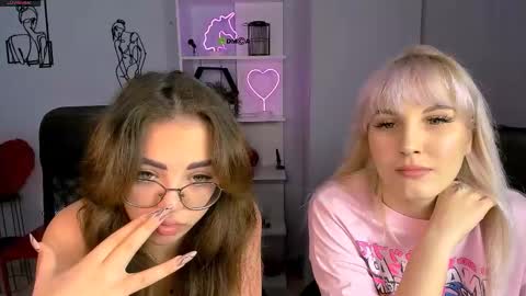 Snapshot of marta_smith1 chatting on 11-07-25, 06:57 Marta online show from 11-07-25, 06:57