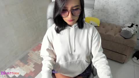 Snapshot of martiiinaa_ chatting on 02-06-25, 12:37 Martina online show from 02-06-25, 12:37