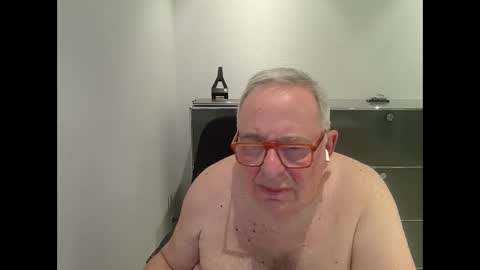 martin_1947 online show from 03-05-25, 11:27