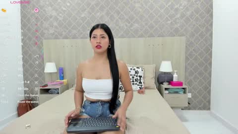 Martina online show from 09-15-25, 11:21