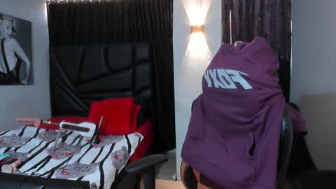   MARTINA   online show from 01-13-25, 12:13