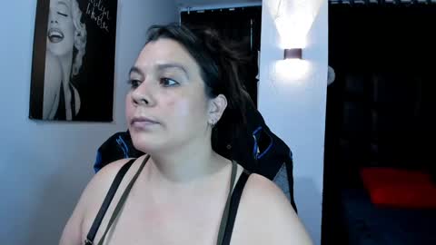  MARTINA   online show from 02-05-25, 10:55