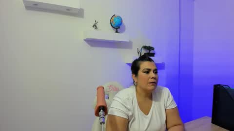   MARTINA   online show from 09-20-25, 12:17