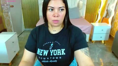 Snapshot of martina_tay chatting on 02-08-26, 03:10 Hey im martina online show from 02-08-26, 03:10