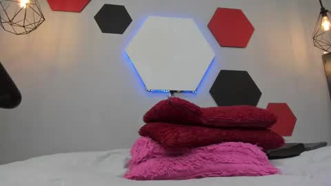 Martina online show from 12-04-24, 10:57