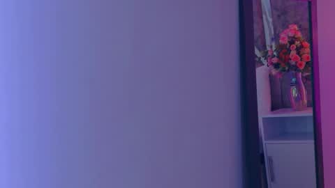 Martina Garcia online show from 10-10-25, 07:02