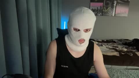 Martin online show from 10-19-25, 03:34