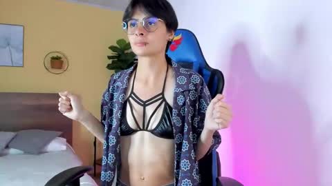 Martina and Anastasia online show from 11-20-25, 10:53