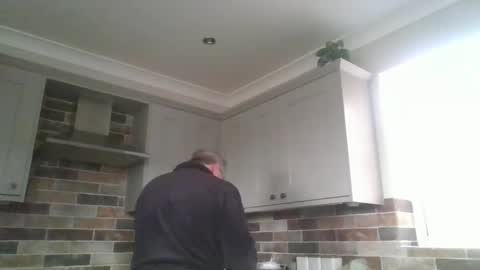 martinrgbxxxx online show from 02-08-25, 09:56