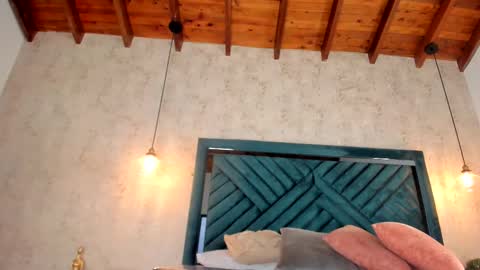 Martina online show from 10-09-25, 07:45