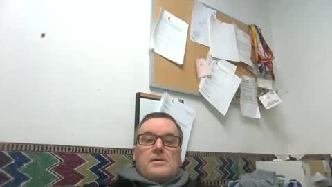 Snapshot of marty1688 chatting on 01-05-25, 02:41 marty1688 online show from 01-05-25, 02:41