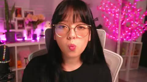 INSTAGRAM Maruchan  02 online show from 11-19-25, 02:11