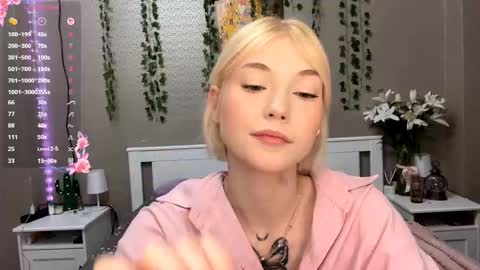 Lisa online show from 02-15-26, 12:14