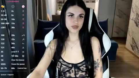 Maria online show from 10-19-25, 08:37