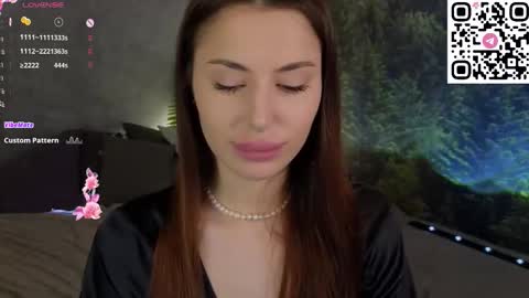 Mary  GMT 3 Mon Tue Wed Thu Fri 0300am - 0900am online show from 11-29-25, 01:19