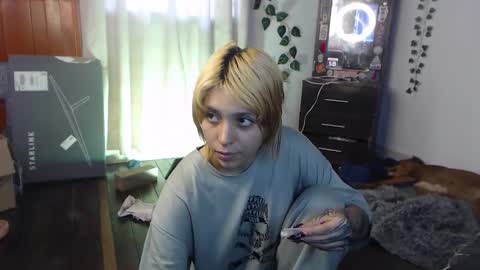                      100   online show from 02-07-25, 09:04