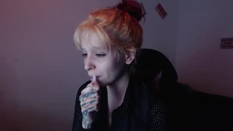                      100   online show from 11-21-25, 06:12