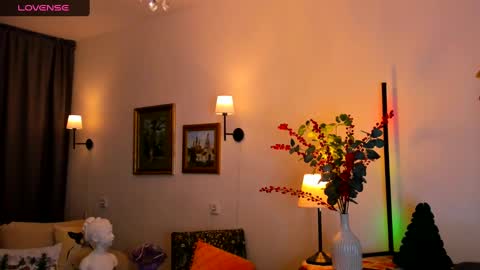 Mary online show from 02-28-25, 09:12