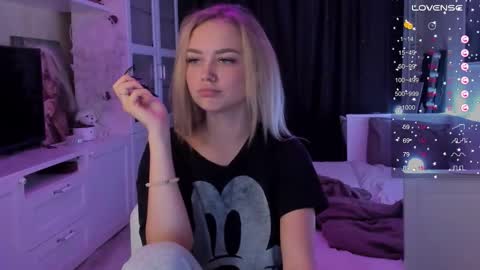 Mary online show from 09-18-25, 08:33