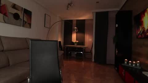 Snapshot of mary_rosse chatting on 02-20-25, 01:46 RebeCca online show from 02-20-25, 01:46