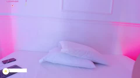 Maria online show from 11-16-25, 04:18