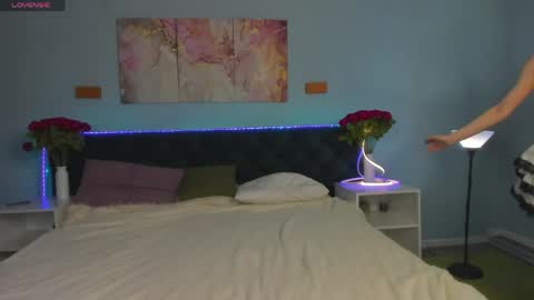 Mary online show from 04-01-26, 12:55