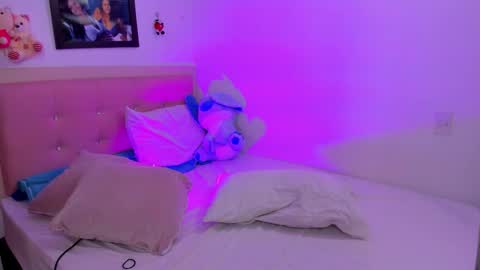 Snapshot of maryalelove chatting on 02-19-26, 08:16 Marya online show from 02-19-26, 08:16