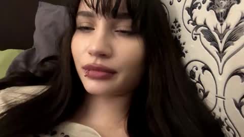 Snapshot of maryamtraylor chatting on 03-02-26, 02:35 Sofia online show from 03-02-26, 02:35