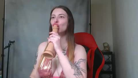 Snapshot of maryh0tlove chatting on 11-19-25, 03:12 maryh0tlove online show from 11-19-25, 03:12