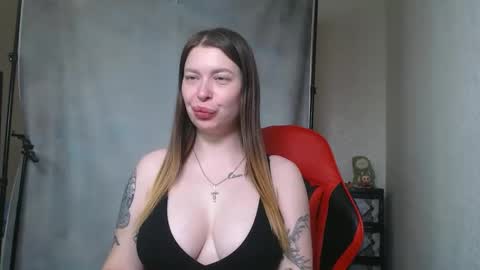 Snapshot of maryh0tlove chatting on 12-04-25, 08:56 maryh0tlove online show from 12-04-25, 08:56