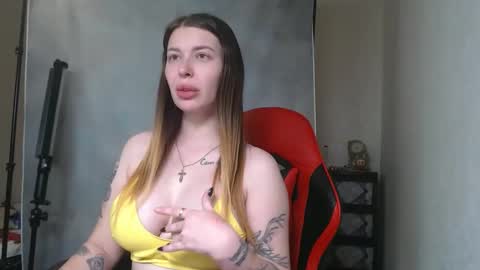 MaryHotLoves online show from 10-16-25, 11:44