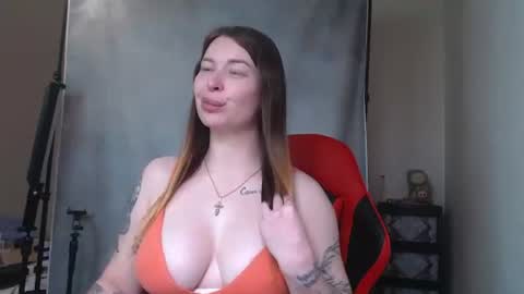 MaryHotLoves online show from 10-26-25, 09:15