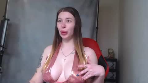 MaryHotLoves online show from 11-14-25, 02:16