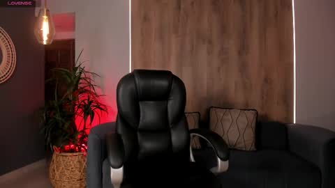  Mary  online show from 11-11-25, 07:47