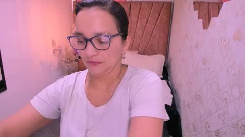 Marylin online show from 10-01-25, 07:53