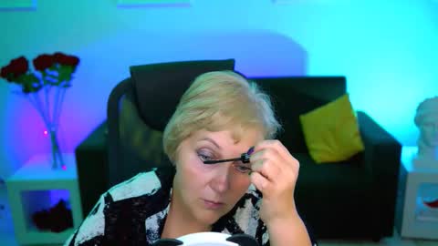 Snapshot of marymogan chatting on 10-09-25, 08:12 marymogan online show from 10-09-25, 08:12