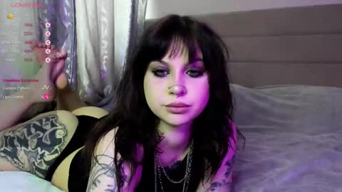 Snapshot of marynixoxo chatting on 01-08-26, 11:01 Mary x online show from 01-08-26, 11:01