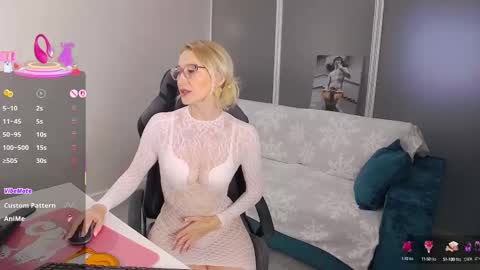 Mary online show from 09-11-25, 03:12