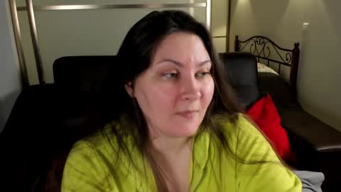 Mary online show from 12-31-24, 03:09