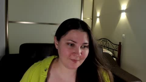 Mary online show from 02-11-25, 06:44