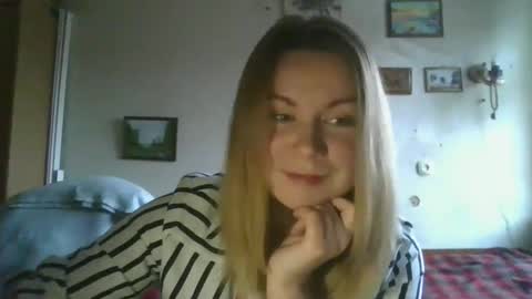 Snapshot of mashal94 chatting on 11-05-25, 12:49 mashal94 online show from 11-05-25, 12:49