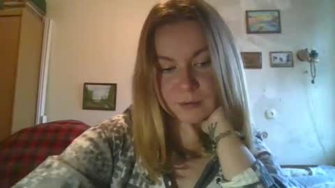 Snapshot of mashal94 chatting on 11-10-25, 01:10 mashal94 online show from 11-10-25, 01:10